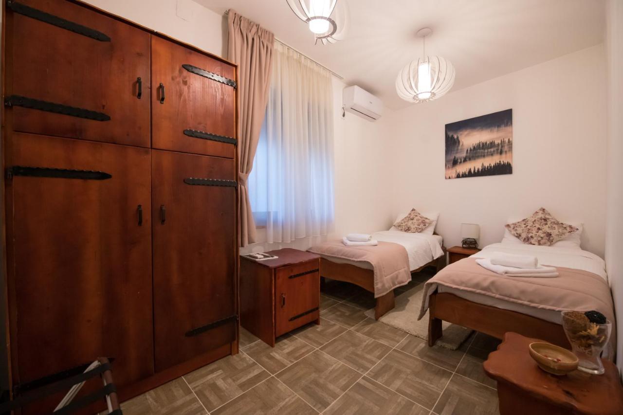 Apartman Beli Zec Daire Zemun Dış mekan fotoğraf